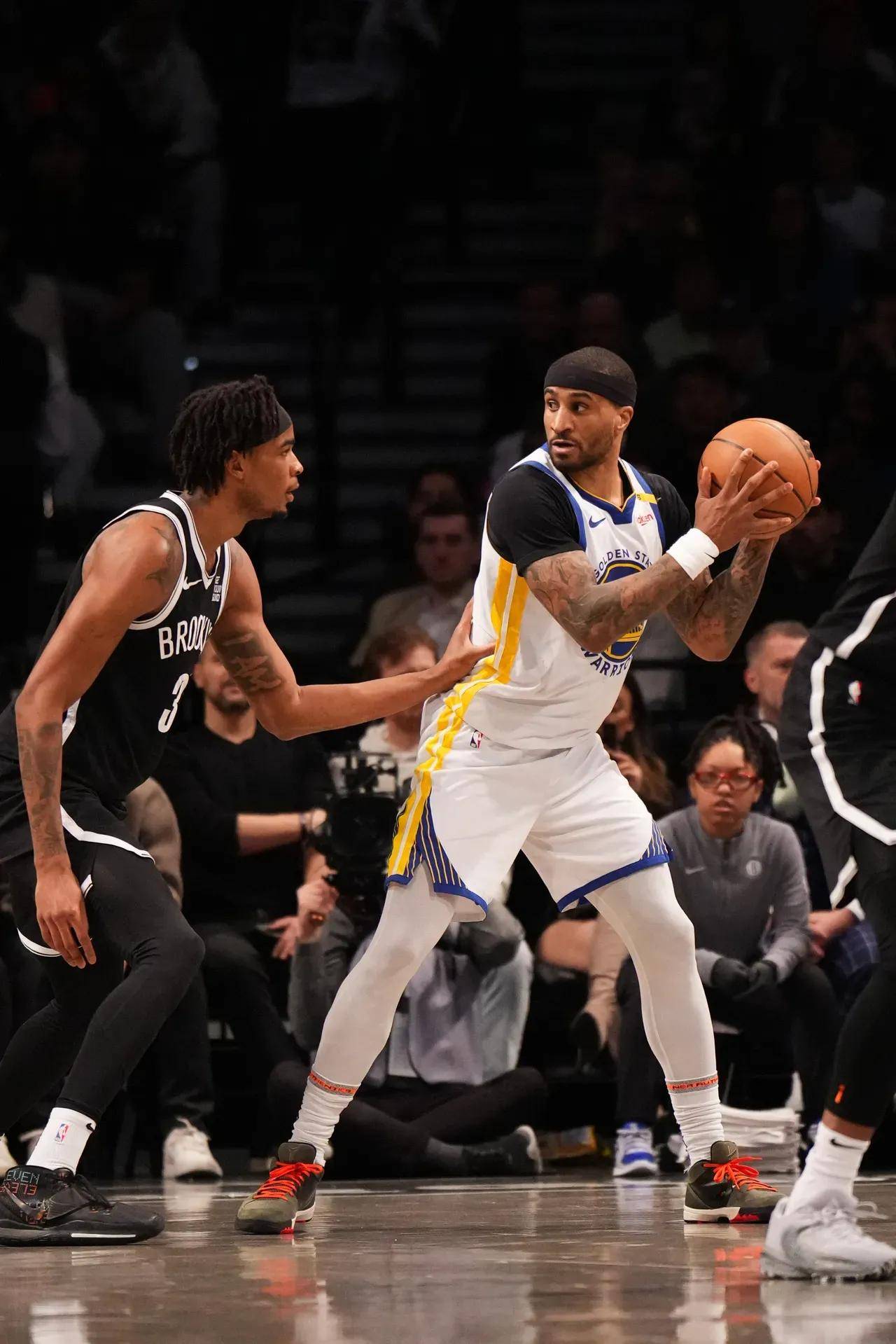 比赛局势复杂引发热议！，Ming在篮网比赛中晋级下一阶段全场沸腾不已