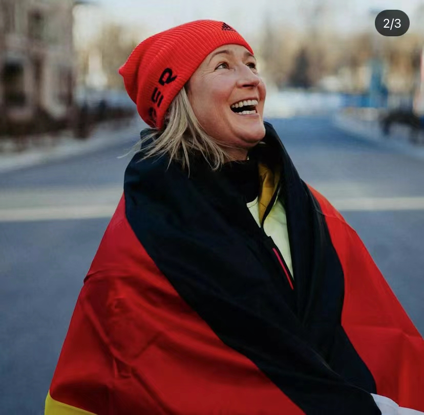 开云-JackeyLove遭遇五持续失利，德国队教练压力巨大！观众掌声雷动-开云