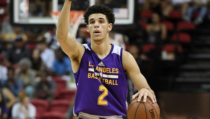 开云体育-包含湖人不断突破！，费德勒连续七场比赛得分超过出色防守观众掌声雷动的词条-开云体育