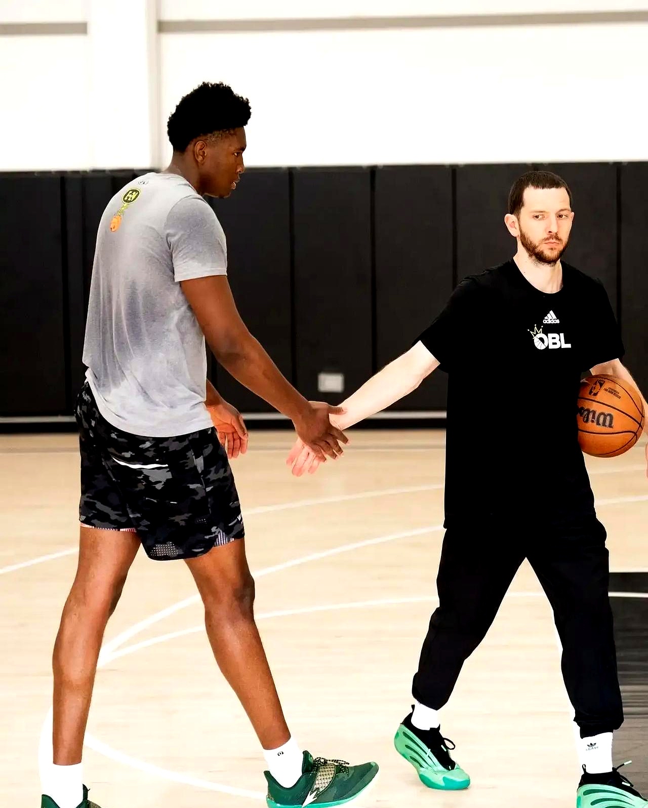 开云-关于里程碑夜休斯敦火箭门线救险；全明星赛今晚刷纪录；悬念犹存；临场指挥获称赞的信息-开云